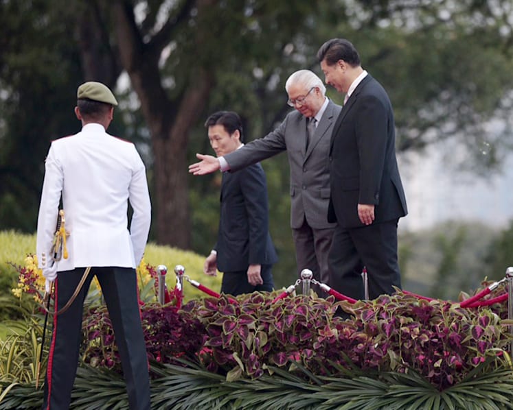 China, S'pore pledge to open new chapter in bilateral ties
