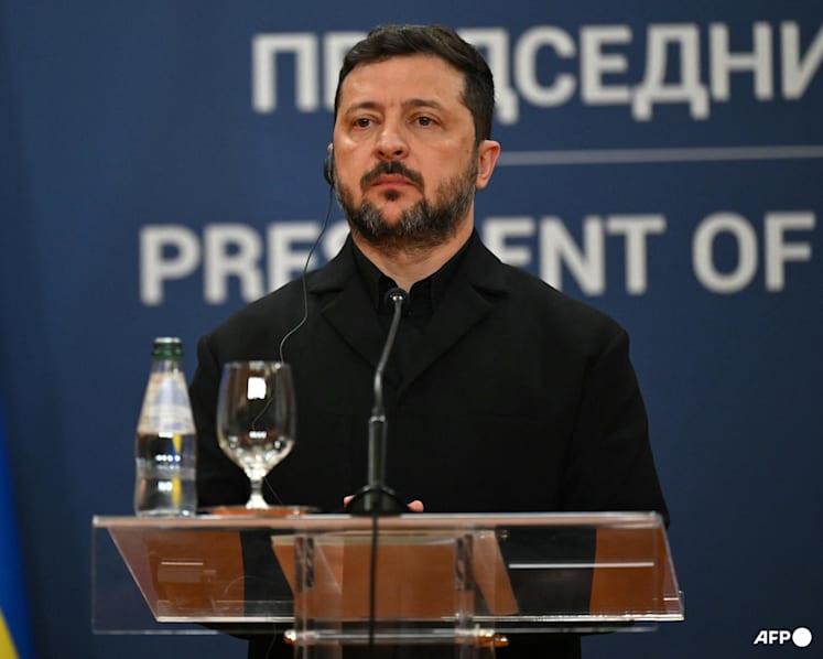 Ukraine backers gather as war escalates, air defence runs low