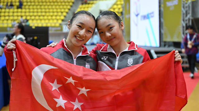 姐妹花叶祎琳叶恩琳 东运体操各摘一面银牌