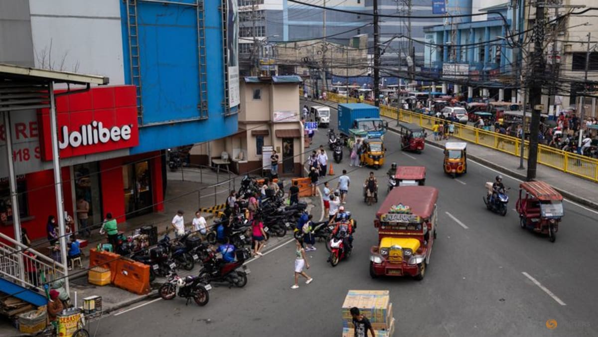 Jollibee Eyes Hong Kong for International Unit Listing Amid U.S. Market Challenges
