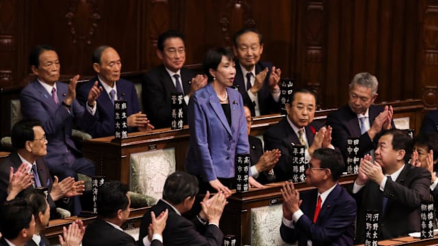 高市早苗当选 日本迎首位女首相