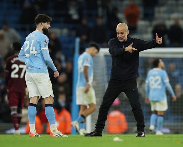 'Merry Christmas but it's not enough,' Man City boss tells league leading team