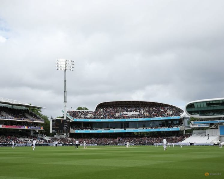 England romp to victory in first test against New Zealand