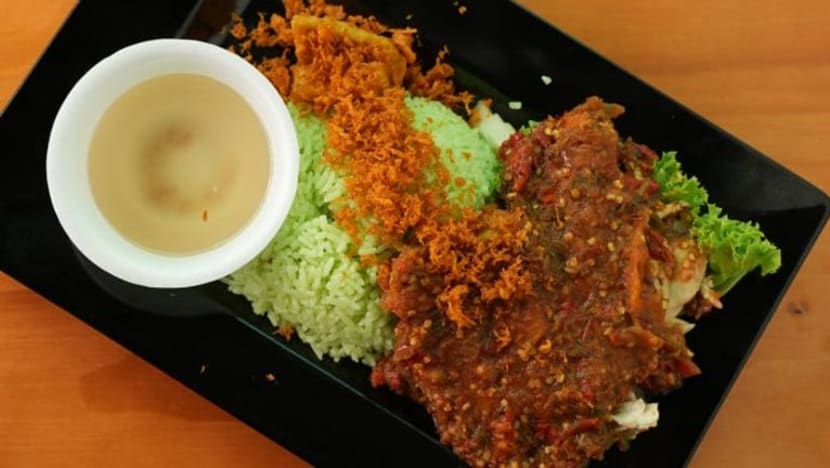 La Porpo di Jalan Besar hidang ayam goreng 'terhebat di S'pura'
