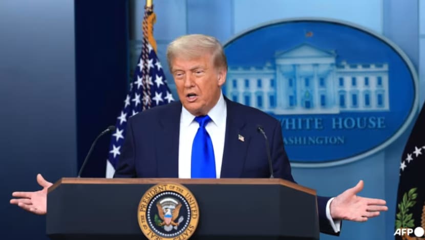 Trump wujudkan klasifikasi baharu bagi kakitangan persekutuan, mudahkan pemecatan