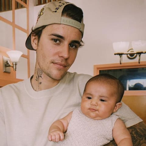 Justin Bieber震撼归来！全新专辑“SWAG”震撼上线，4年等待终得期！