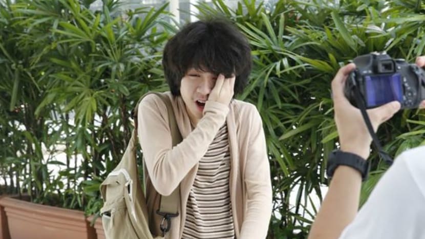 Amos Yee posts on blog, breaches bail terms