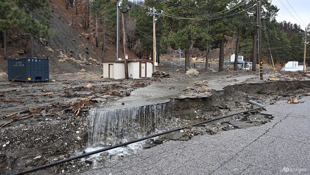 Heavy rain, flash floods hit California
