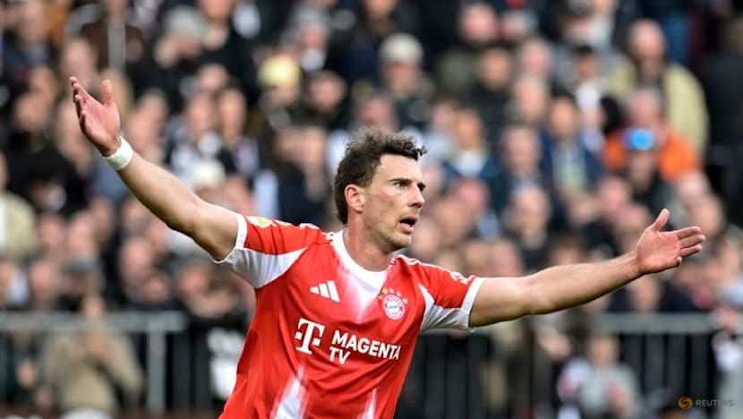 Five-star Bayern shatter league goal record to stretch lead at the top