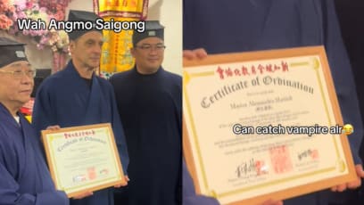 Italian Man Ordained As Taoist Priest In S’pore, He Can Even Perform Rites In Cantonese
