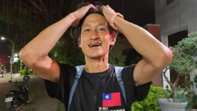 唐治平生日丧母　在住处阳台大吼唱歌
