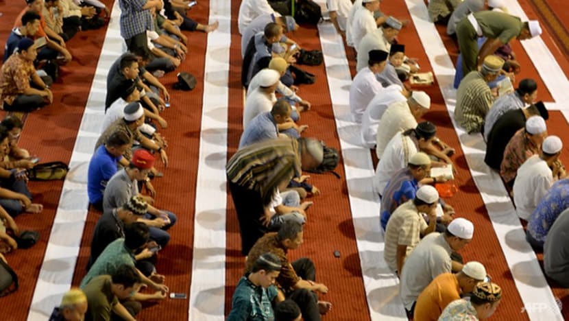 KOMENTAR: Tidak salah gunakan pendekatan agama tapi janganlah pamerkan pemikiran sempit KOMENTAR: Tidak salah gunakan pendekatan agama tapi janganlah pamerkan pemikiran sempit