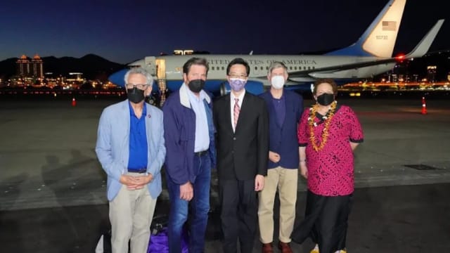 美国参议员马基率代表团访台两天