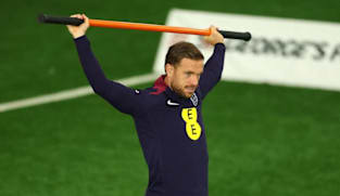 Veteran Henderson says he is not in England team to be a cheerleader
