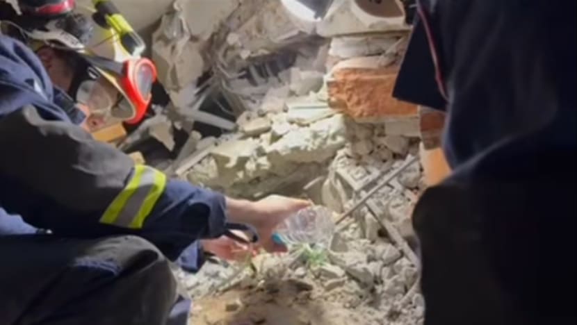 Myanmar quake: SCDF, local rescuers free man trapped under collapsed building after 8-hour effort Myanmar quake: SCDF, local rescuers free man trapped under collapsed building after 8-hour effort