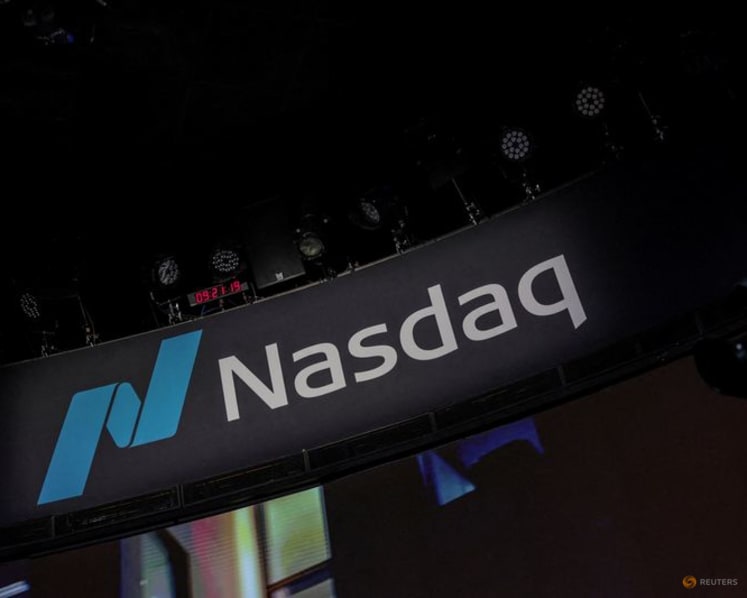 Trading Day: Nasdaq notches 12-day winning streak as Middle East peace talks progress