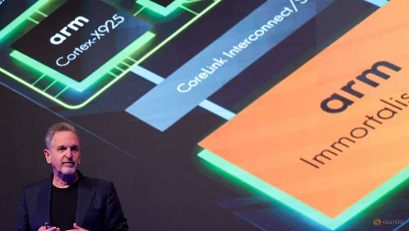 Arm, Qualcomm lawyers grill ex-Apple exec in chip design battle 