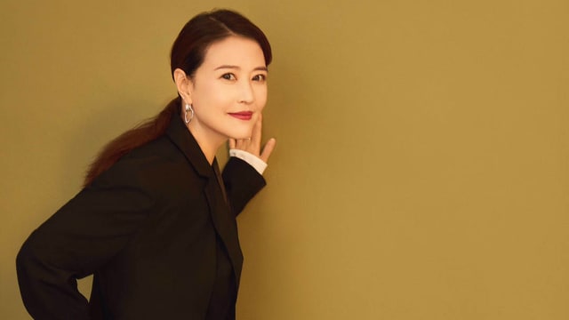患红斑性狼疮被迫减产　周海媚传因病错失两段姻缘