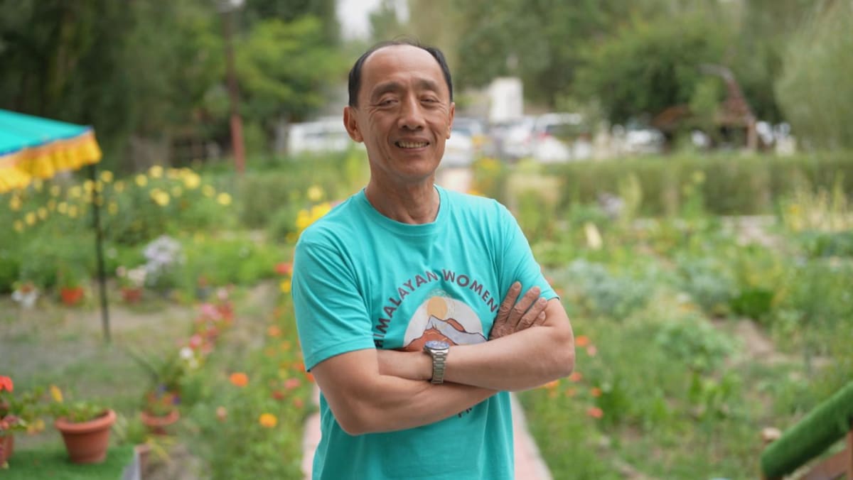 On The Red Dot Hidden Heroes A Chance to Fight Cancer CNA(01)