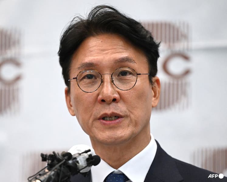 South Korea PM, Trump discuss possible talks with North Korea's Kim, Yonhap says