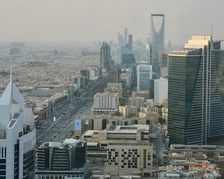 Govt staff in Saudi capital told to work from home