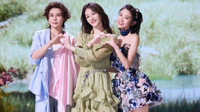 《乘风2026》史上最崩一公！唐艺昕组走音被酸组S.H.E.：SORRY、HELLO、EXCUSE ME