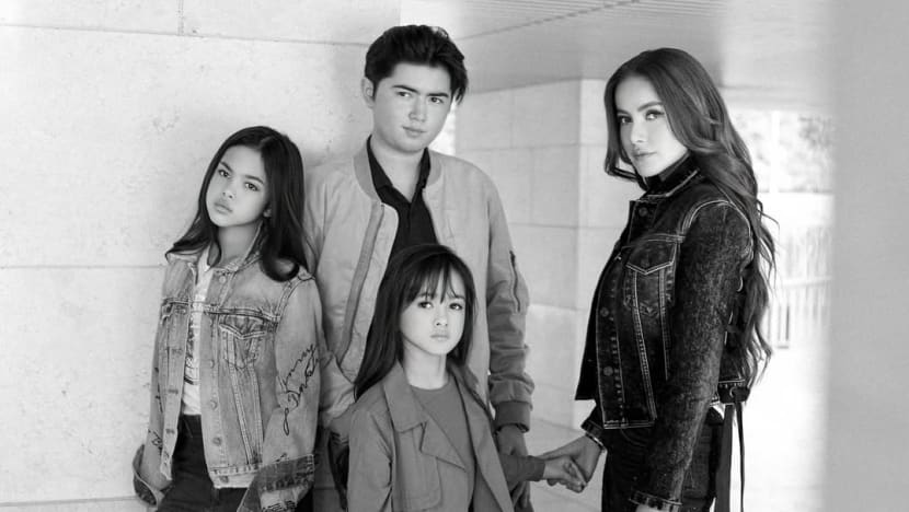 'Aku mungkin sendiri, tapi hatiku penuh': Olla Ramlan curhat usai lepas hijab