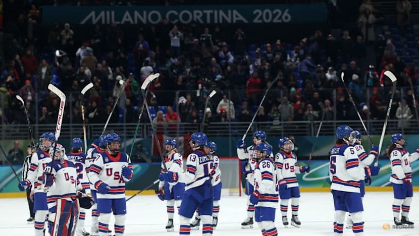 Ice hockey-US crush defending champions Canada 5-0 in group stage
