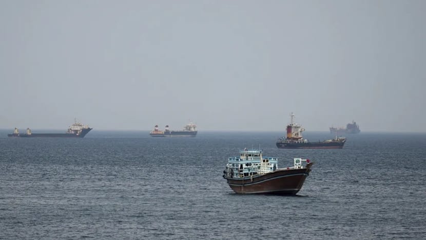 Perang Amerika, Israel dan Iran: Washington iring 87 kapal tangki lalu Selat Hormuz