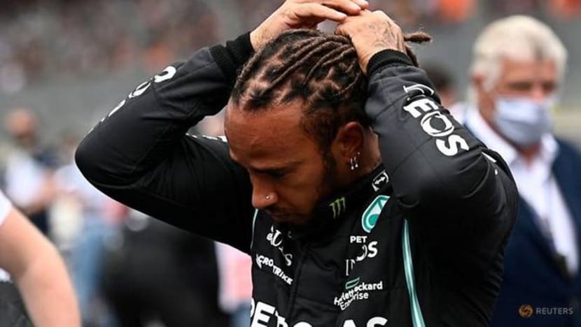 Juara F1 Lewis Hamilton kutuk kata-kata perkauman terhadap pemain bola sepak England