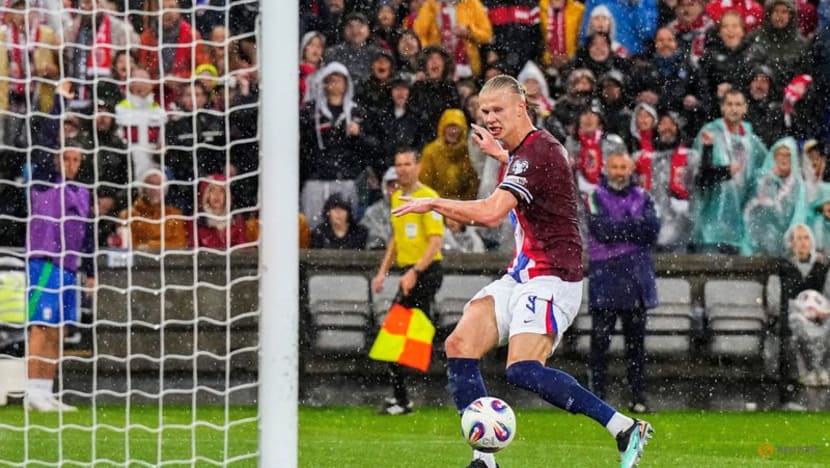 Clinical Norway hand Italy painful 3-0 defeat