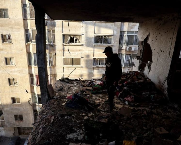 Israeli strikes on Gaza kill more than 30, Palestinian health officials say