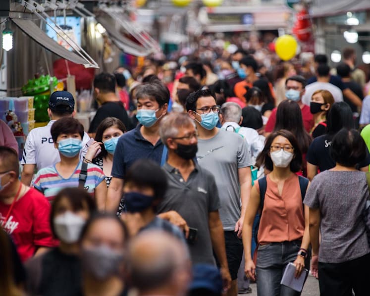 Singapore's total population up 3.4% year-on-year to 5.64 million in June 2022, but still below pre-pandemic levels