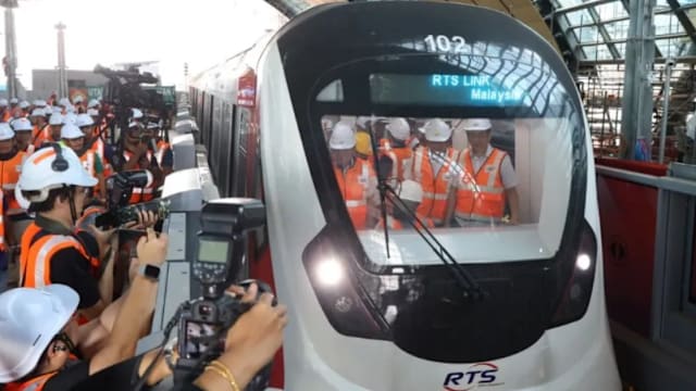 陆兆福：新柔地铁实体工程近完成 车资料第三季敲定