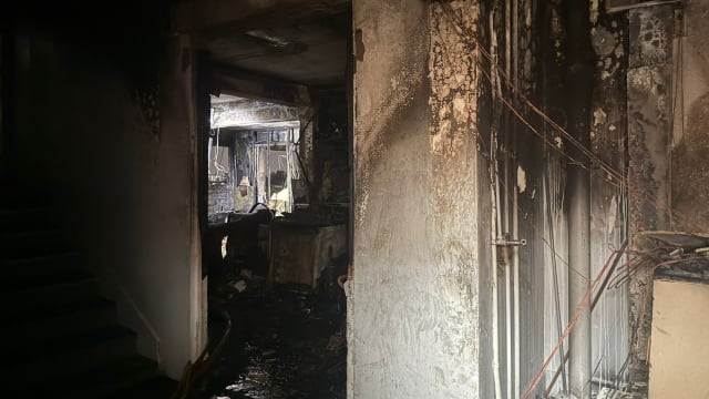 火患烧毁大巴窑组屋单位 一家六口：一无所有了