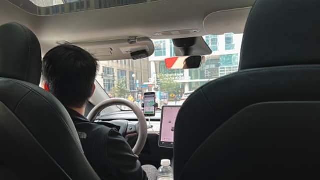 乘客车内排泄污染座椅 中国私召车司机索赔无门