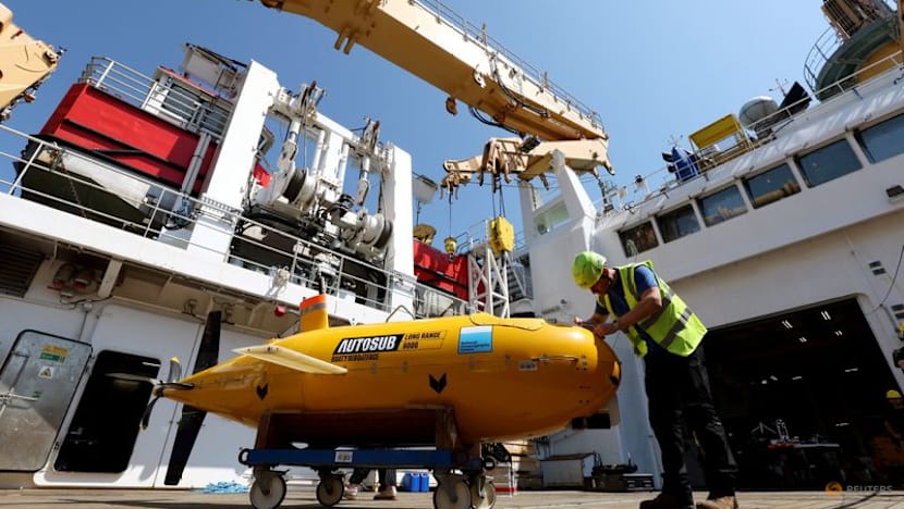 Scientists sail for Greenland to study glacier melt risk