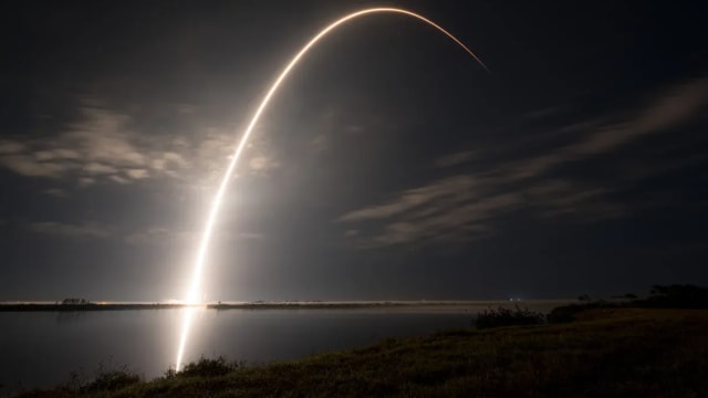 美媒：俄罗斯正尝试研发核空间武器 摧毁卫星干扰通信