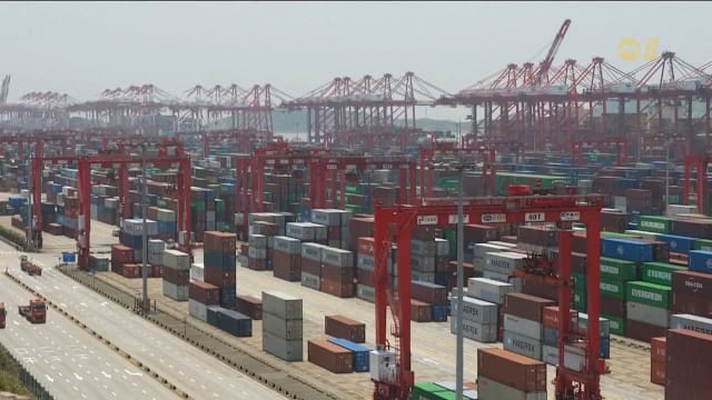 中国今年上半年进出口首破25兆人民币 同比增16.9%