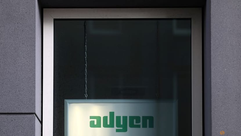 Rise of AI shopping pushes merchants to protect loyalty, Adyen says