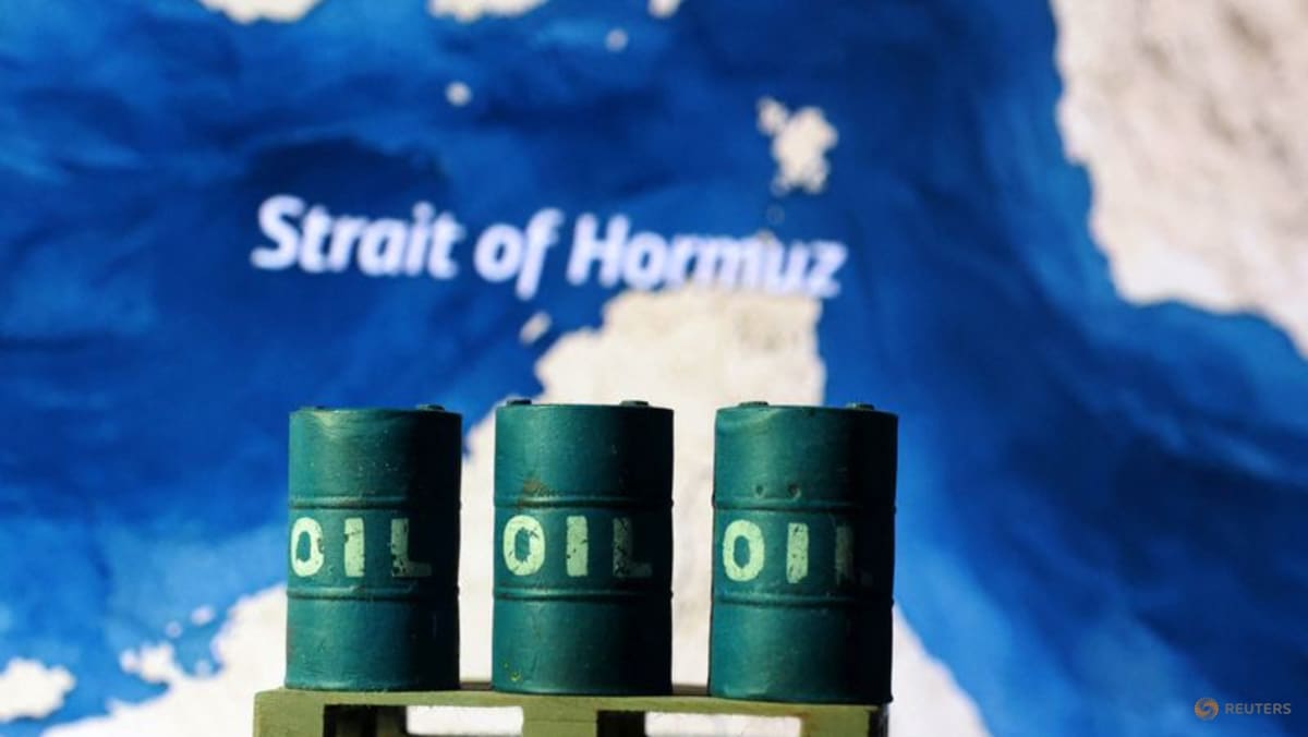 Oil plunges by over 10%, stocks jumps as Iran declares Hormuz open