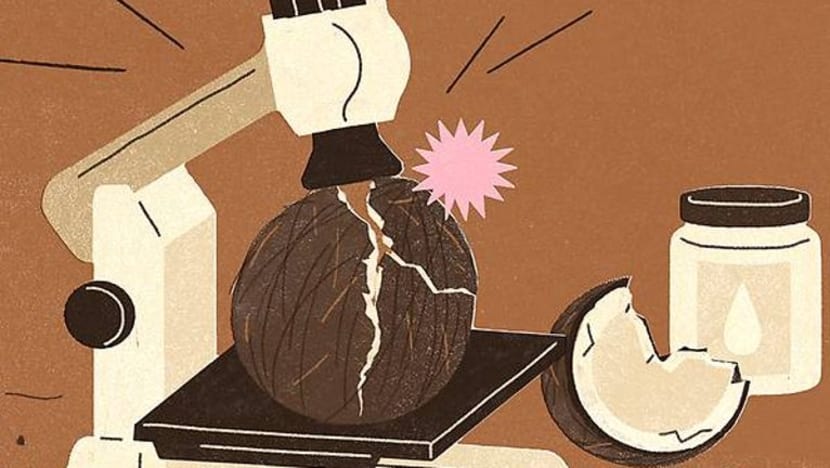 Betulkah minyak kelapa makanan sihat? Mungkin juga tidak. Ini menurut sains...