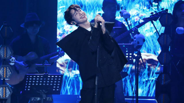 张栋梁暌违17年重返新加坡舞台，演唱会票价出炉！