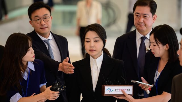 韩国独立检察组向法院申请逮捕金建希