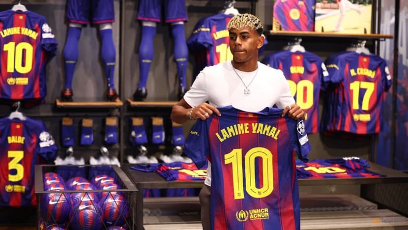 Yamal inherits Barcelona's iconic number 10 jersey