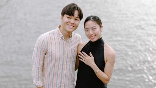 我国羽坛一姐杨佳敏甜晒婚戒 点头答应嫁泳将男友