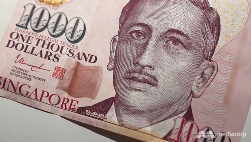 Kadar faedah simpanan tetap naik lebih 4%; bank terus pikat pelanggan