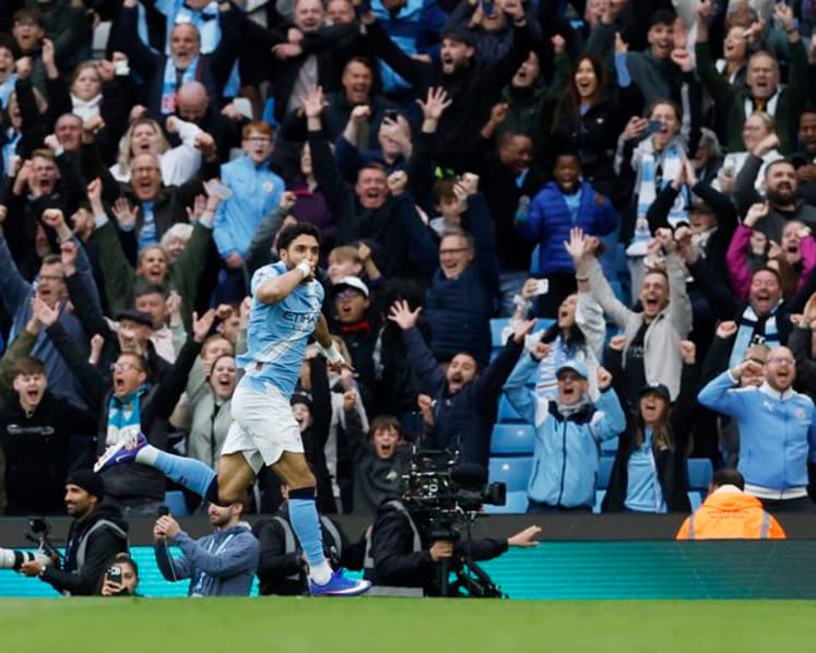 Man City stay in title hunt, Liverpool held, Bournemouth eye Europe