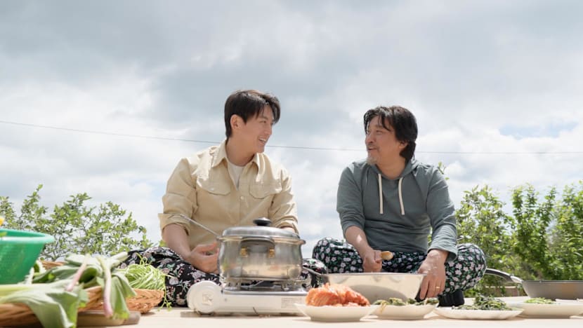 Bromance, clams, gochujang: Celeb chefs Edward Lee, Ryu Soo-young explore Korean seafood in new road trip show