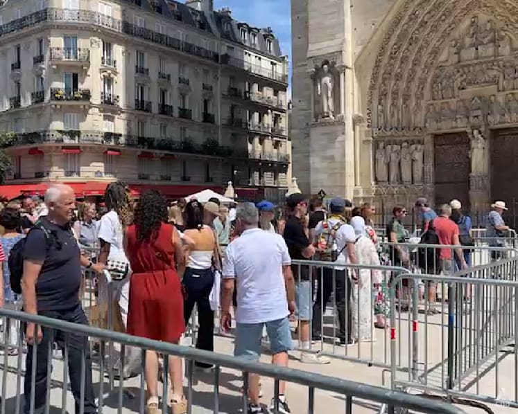 As Europe’s summer travel season heats up, transatlantic travel to the US declines